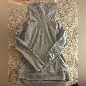 Lululemon Grey Turtle Neck Sweater Size 6